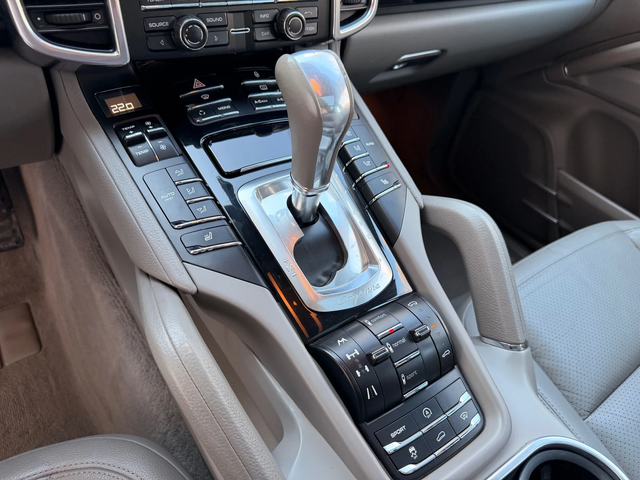 Porsche Cayenne 3.0d / ПОДГРЕВ / ВЪЗДУШНО ОКАЧВАНЕ - автомобили, коли, обяви за нови и употребявани 13