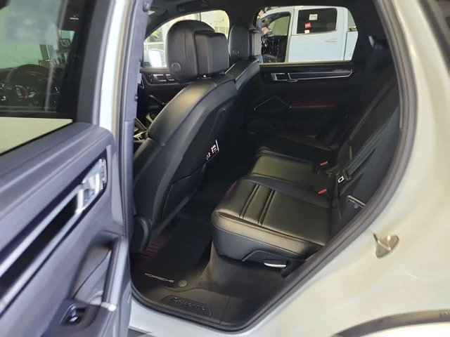 Porsche Cayenne GTS| ОБДУХВАНЕ| PANO| AMBIENT| 360| - автомобили, коли, обяви за нови и употребявани 11