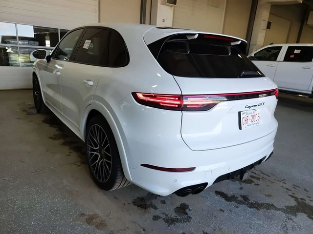 Porsche Cayenne GTS| ОБДУХВАНЕ| PANO| AMBIENT| 360| - автомобили, коли, обяви за нови и употребявани 3
