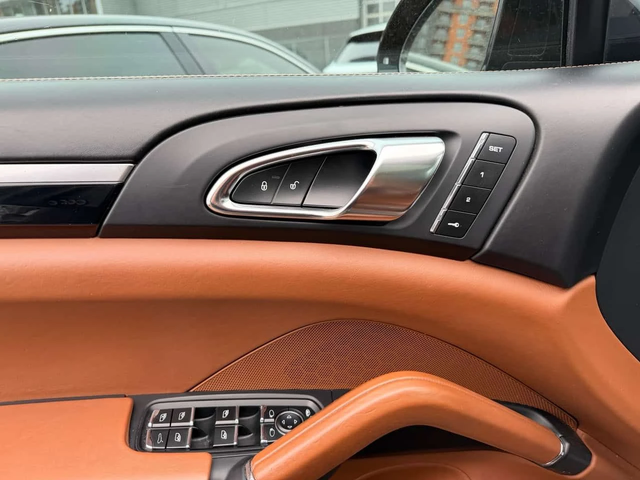 Porsche Cayenne * Turbo * ГЛАВНО ПРЕДСТАВИТЕЛСТВО* - автомобили, коли, обяви за нови и употребявани 10