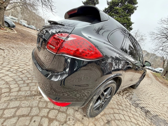 Porsche Cayenne 3.0D* БАРТЕР* Шибедах* Алкантара - автомобили, коли, обяви за нови и употребявани 6