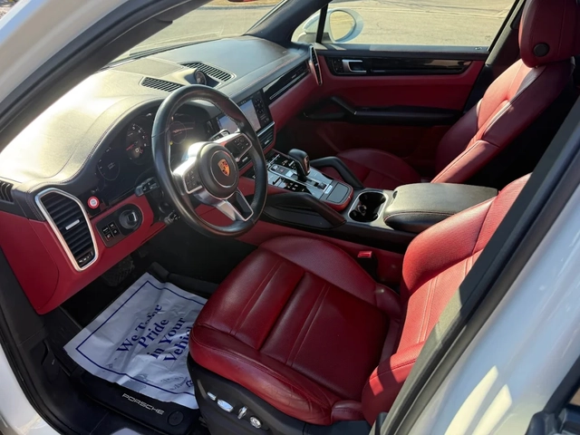 Porsche Cayenne PANO/BOSE/ОБДУХВАНЕ/360 - автомобили, коли, обяви за нови и употребявани 9