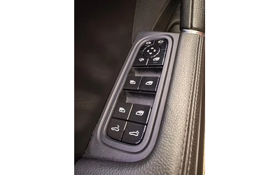 Porsche Cayenne Cayenne - автомобили, коли, обяви за нови и употребявани 8