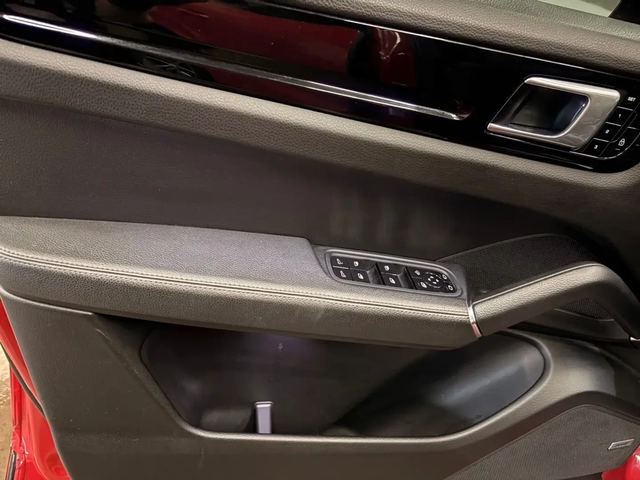 Porsche Cayenne Cayenne - автомобили, коли, обяви за нови и употребявани 9