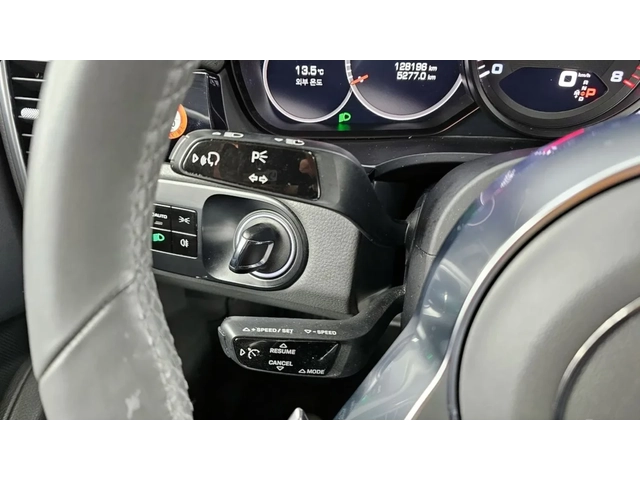 Porsche Cayenne 3.0 / ОБДУХ / PDCC / BOSE / PANO - автомобили, коли, обяви за нови и употребявани 10