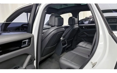 Porsche Cayenne 3.0 / ОБДУХ / PDCC / BOSE / PANO - автомобили, коли, обяви за нови и употребявани 12