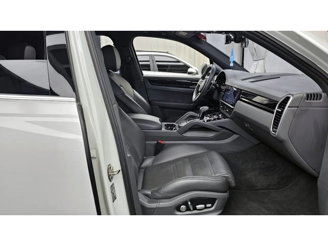 Porsche Cayenne 3.0 / ОБДУХ / PDCC / BOSE / PANO - автомобили, коли, обяви за нови и употребявани 13