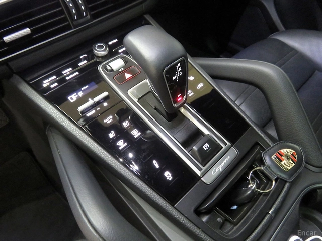 Porsche Cayenne 3.0* КОЖА* ОБДУХВ* НАВИ* ПАНО* 360 - автомобили, коли, обяви за нови и употребявани 9