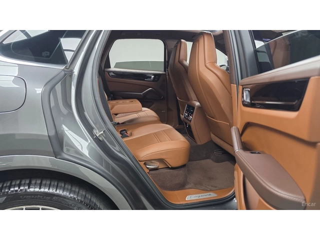 Porsche Cayenne 3.0* HUD* 360* КОЖА* ОБДУХВ* НАВИ* ПАНО - автомобили, коли, обяви за нови и употребявани 9