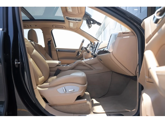 Porsche Cayenne 3.6 AWD* BOSE* PANORAMA* ПОДГРЕВ* КАМЕРА* CARPLAY* - автомобили, коли, обяви за нови и употребявани 10