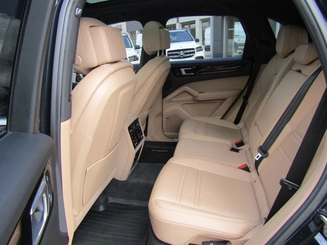 Porsche Cayenne 3.0T* BOSE* DISTRONIC* ОБДУХ* 360* КРАЙНА ЦЕНА - автомобили, коли, обяви за нови и употребявани 13