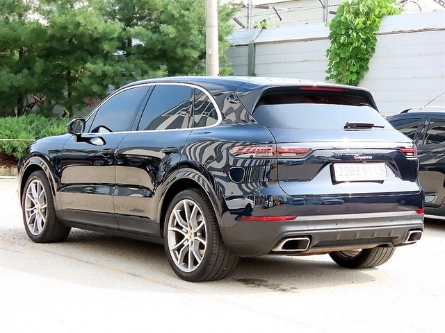 Porsche Cayenne 3.0 AWD - автомобили, коли, обяви за нови и употребявани 3