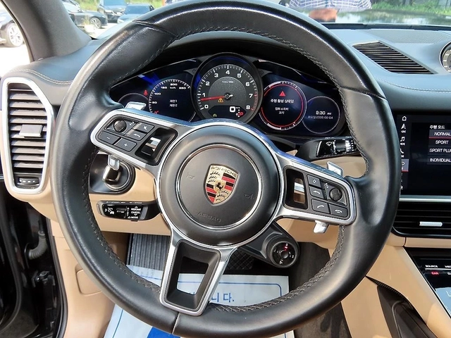 Porsche Cayenne 3.0 AWD - автомобили, коли, обяви за нови и употребявани 8