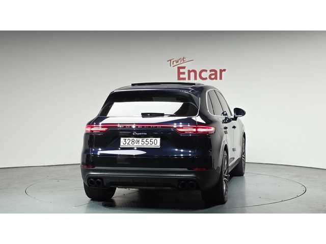 Porsche Cayenne 3.0 AWD - автомобили, коли, обяви за нови и употребявани 3