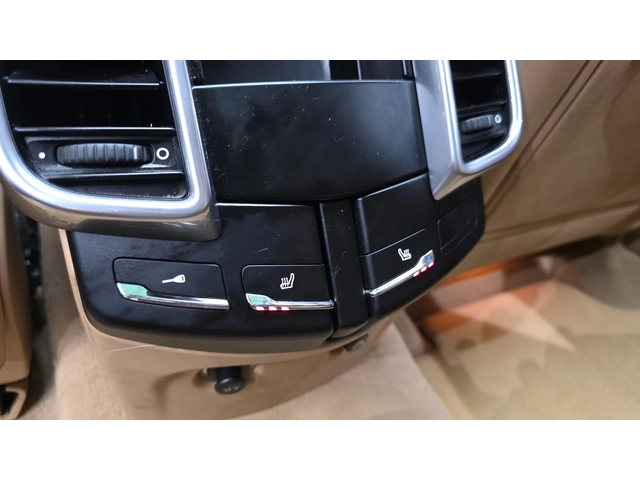 Porsche Cayenne 3.0 Diesel AWD - автомобили, коли, обяви за нови и употребявани 16