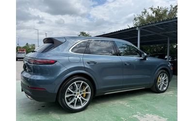 porsche-cayenne - 3