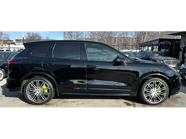 Porsche Cayenne S 4.2D 385HP V8 360'CAM DISTRONIC BOSE - автомобили, коли, обяви за нови и употребявани 3