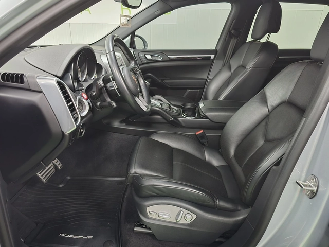 Porsche Cayenne Cayenne S E-Hybrid AWD - автомобили, коли, обяви за нови и употребявани 14