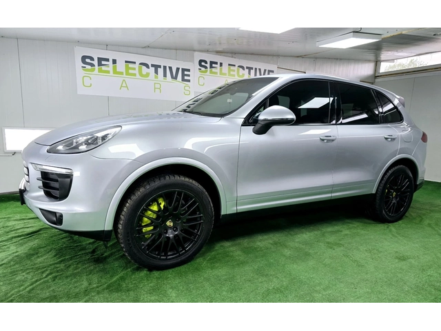 Porsche Cayenne Cayenne S E-Hybrid AWD - автомобили, коли, обяви за нови и употребявани 3