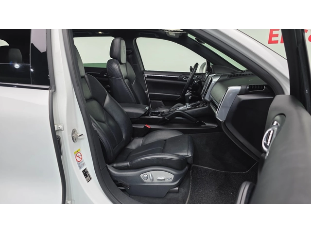 Porsche Cayenne 3.0 V6 Turbo Diesel - автомобили, коли, обяви за нови и употребявани 9
