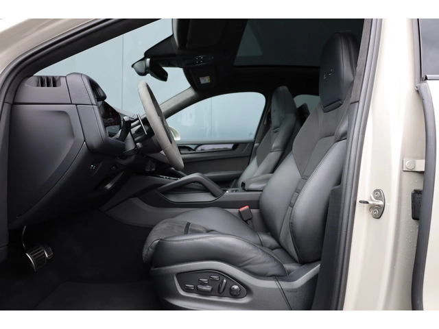 Porsche Cayenne * NEW MODEL* GTS* HD MATRIX LIGTS* BOSE* PANO* 360 - автомобили, коли, обяви за нови и употребявани 11