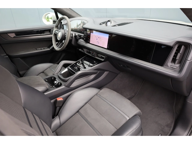 Porsche Cayenne * NEW MODEL* GTS* HD MATRIX LIGTS* BOSE* PANO* 360 - автомобили, коли, обяви за нови и употребявани 14