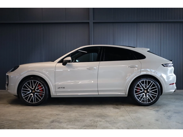 Porsche Cayenne * NEW MODEL* GTS* HD MATRIX LIGTS* BOSE* PANO* 360 - автомобили, коли, обяви за нови и употребявани 2