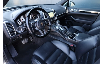 Porsche Cayenne GTS OPTIC* HD MATRIX LIGTS* BOSE* PANO* - автомобили, коли, обяви за нови и употребявани 8
