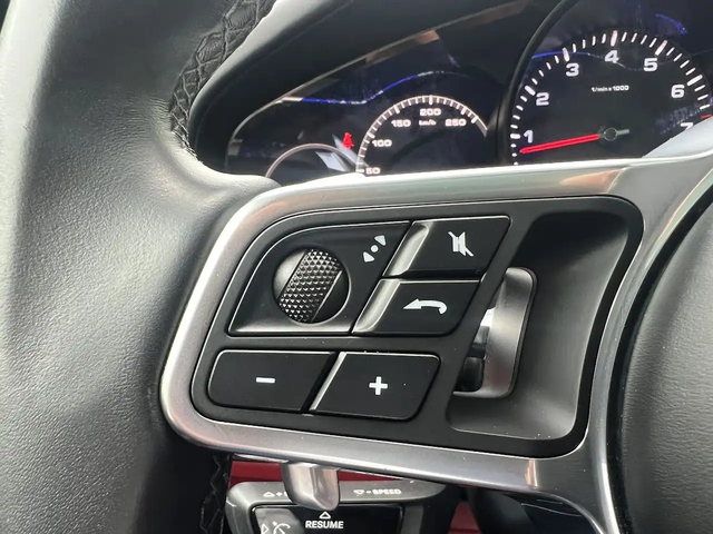 Porsche Cayenne All Wheel Drive - автомобили, коли, обяви за нови и употребявани 13