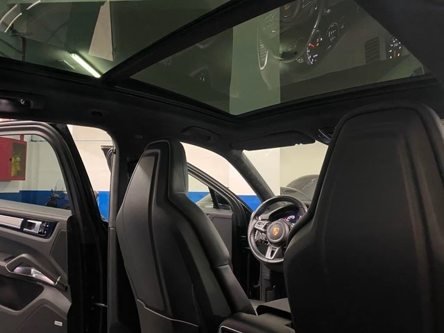 PORSCHE Cayenne
 Cayenne
 4.0 V8 Turbo - автомобили, коли, обяви за нови и употребявани 4