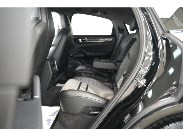 PORSCHE Cayenne Cayenne Coupe 3.0 Sport Chrono - автомобили, коли, обяви за нови и употребявани 12