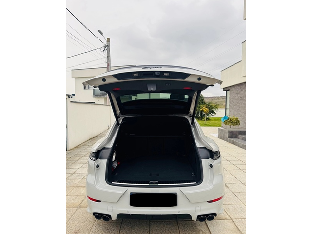 PORSCHE Cayenne Cayenne Coupe 3.0 V6 E-Hybrid - автомобили, коли, обяви за нови и употребявани 9