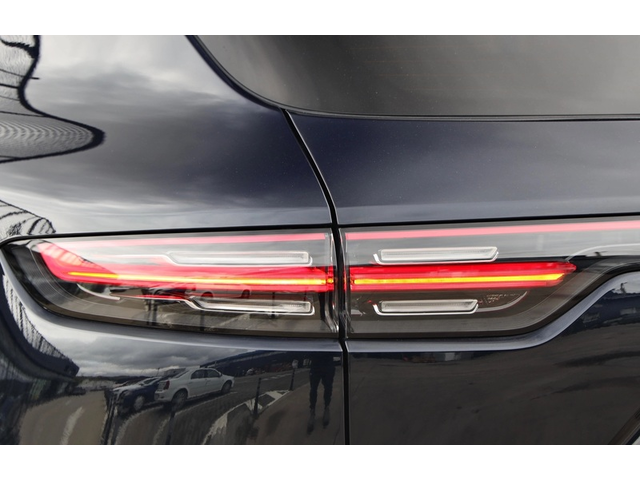 PORSCHE Cayenne Cayenne E-Hybrid - автомобили, коли, обяви за нови и употребявани 4