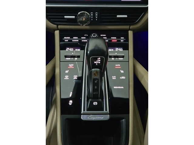 PORSCHE Cayenne Cayenne E-Hybrid - автомобили, коли, обяви за нови и употребявани 6