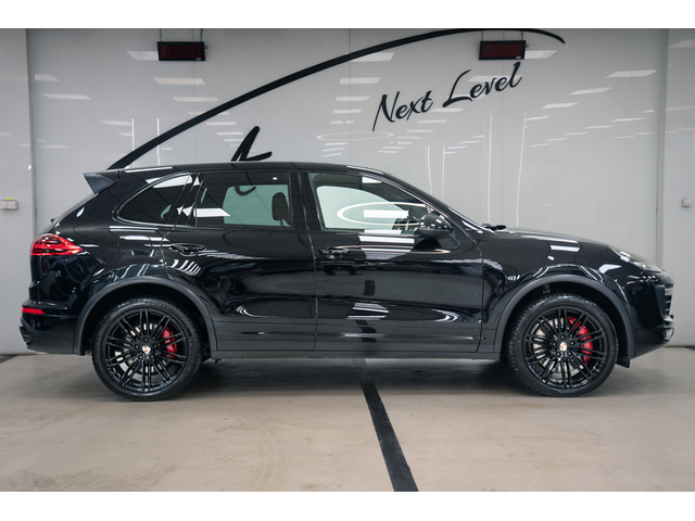 PORSCHE Cayenne Cayenne Turbo 4.8 V8 Facelift - автомобили, коли, обяви за нови и употребявани 3