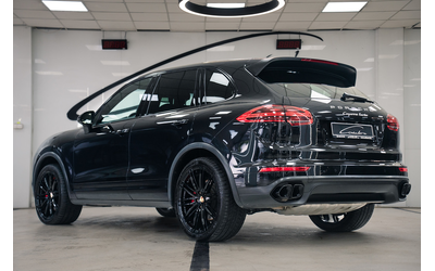 PORSCHE Cayenne Cayenne Turbo 4.8 V8 Facelift - автомобили, коли, обяви за нови и употребявани 6
