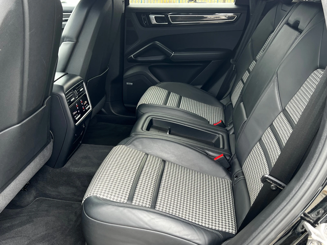 Porsche  Cayenne - автомобили, коли, обяви за нови и употребявани 10