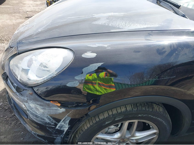 Porsche CAYENNE HYBRID 3.0L V-6 DI, DOHC, VVT, SUPERCHARGER, 333HP All Wheel Drive - автомобили, коли, обяви за нови и употребявани 5