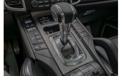 Porsche Cayenne S/PCCB/Chrono/Sport Design/Burmester/Обдувхане - автомобили, коли, обяви за нови и употребявани 11