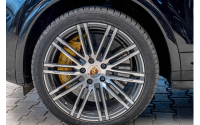 porsche-cayenne-s-pccb-chrono-sport-design-burmester-obduvhane - 4