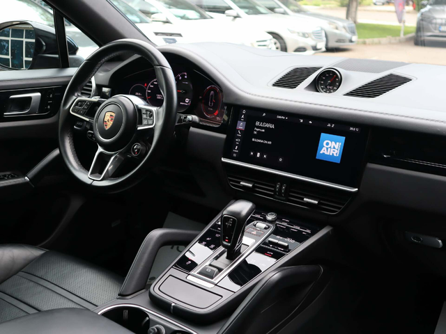 Porsche Cayenne S/Sport Chrono/Coupe/HuD/Bose/Панорама - автомобили, коли, обяви за нови и употребявани 12