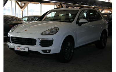 porsche-cayenne-sport-chrono-obduvhane-panorama-sideassist-bose - 1
