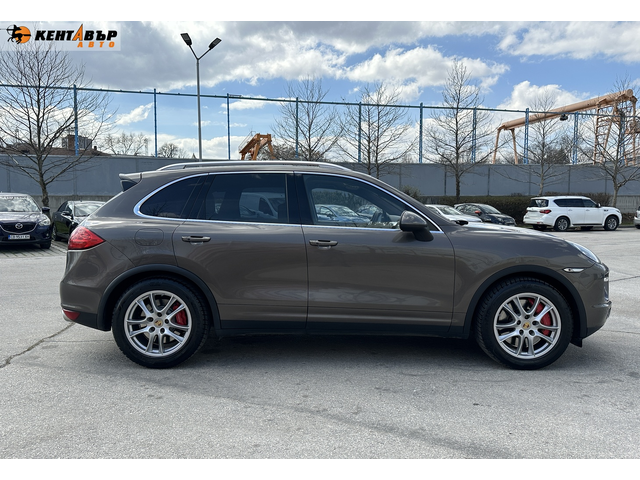 Porsche Cayenne Turbo 4.8i 500 к.с. Газ/бензин - автомобили, коли, обяви за нови и употребявани 4