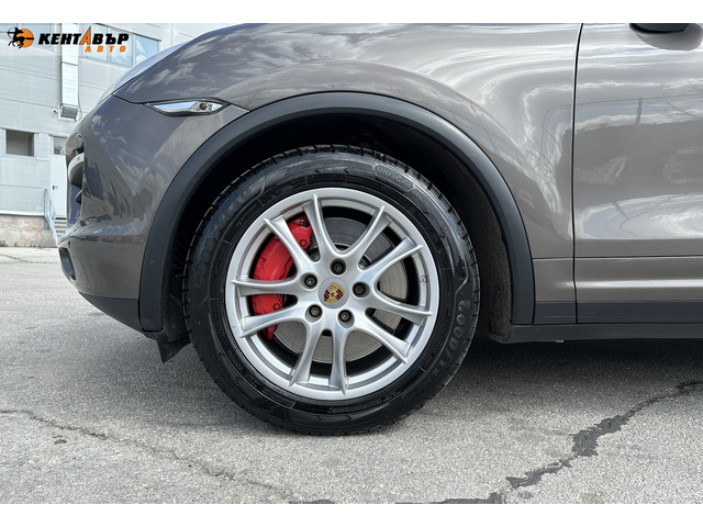 Porsche Cayenne Turbo 4.8i 500 к.с. Газ/бензин - автомобили, коли, обяви за нови и употребявани 7