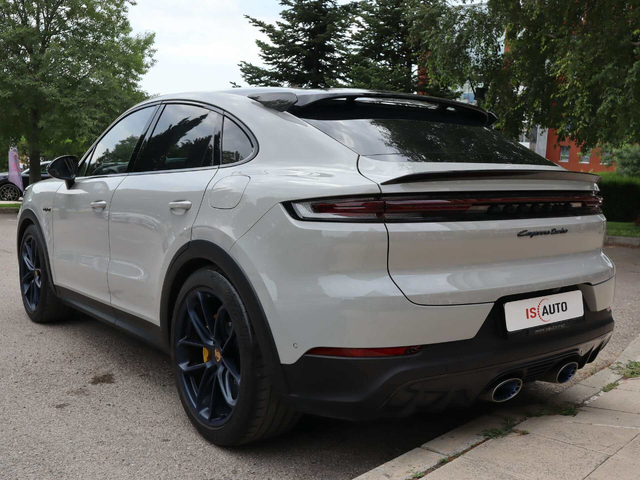 Porsche Cayenne Turbo E-Hybrid/Coupe/PCCB/PDCC Sport/PDLS+/HuD/PESS - автомобили, коли, обяви за нови и употребявани 4
