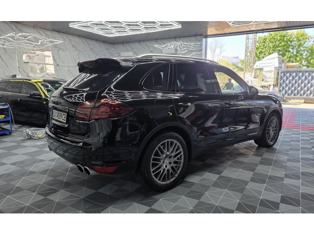 Porsche Cayenne Turbo / Keyless / Burmester / Distronic / FULL - автомобили, коли, обяви за нови и употребявани 4