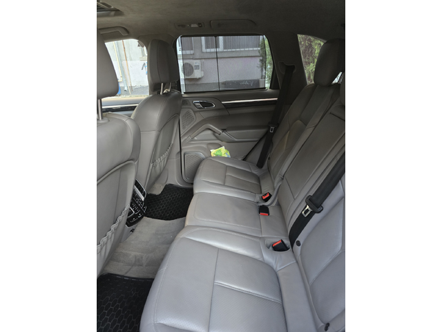 Porsche Cayenne Turbo / Keyless / Burmester / Distronic / FULL - автомобили, коли, обяви за нови и употребявани 9
