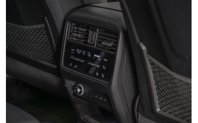 Porsche Cayenne /V8/PDCC Sport/HuD/Bose/Sport Design - автомобили, коли, обяви за нови и употребявани 12