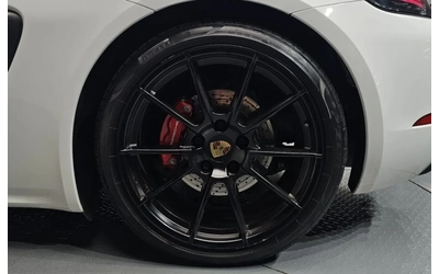 porsche-cayman - 5
