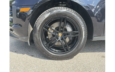 Porsche Macan |19-inch Wheels| Panoroof|Trailer Hitch|BOSE Sound|Rear View Camera| - автомобили, коли, обяви за нови и употребявани 17